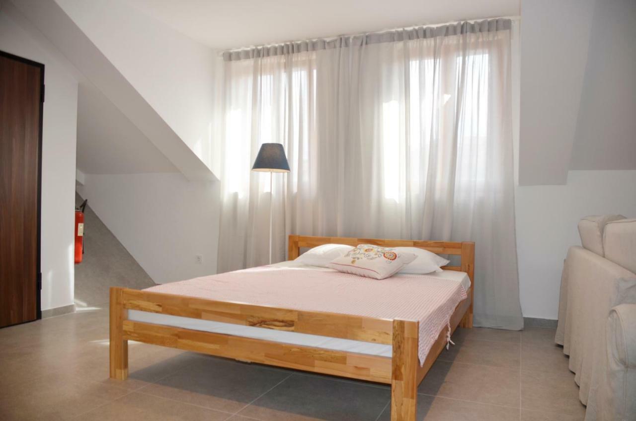 Buga Apartment In Center Of Mali Losinj Mali Lošinj Exterior foto